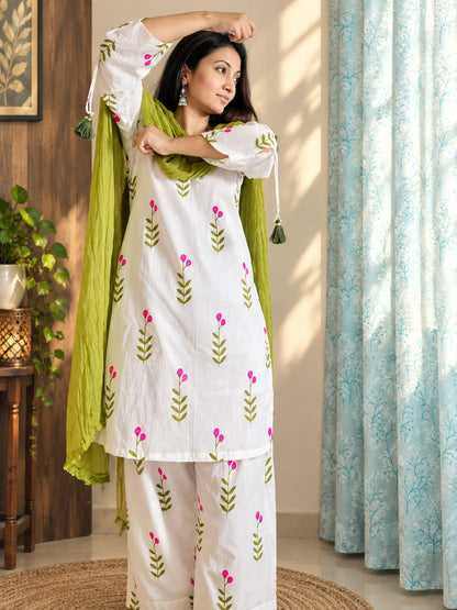 RanggSaaj White Pink Floral Pharashi Salwar Suit Set